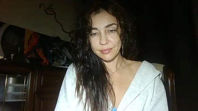 Snapshot of Felariss chatting on October 29, 2025, 3:22 pm Felariss online show from October 29, 2025, 3:22 pm