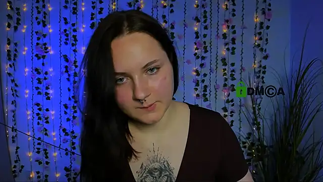 annet fup online show from October 6, 2025, 12:50 pm