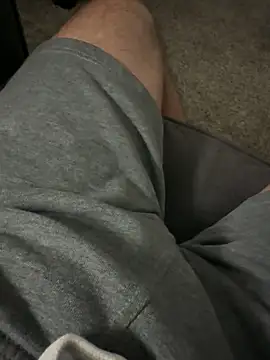 Snapshot of yeti1 chatting on October 4, 2025, 2:57 am yeti1 online show from October 4, 2025, 2:57 am