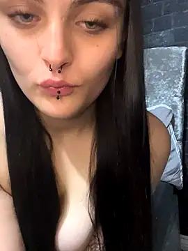 Snapshot of ScarStarX chatting on October 9, 2025, 9:54 am ScarStarX online show from October 9, 2025, 9:54 am