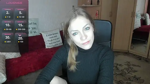 Snapshot of Tiffany_Bates chatting on May 10, 2026, 10:08 am Tiffany Bates online show from May 10, 2026, 10:08 am