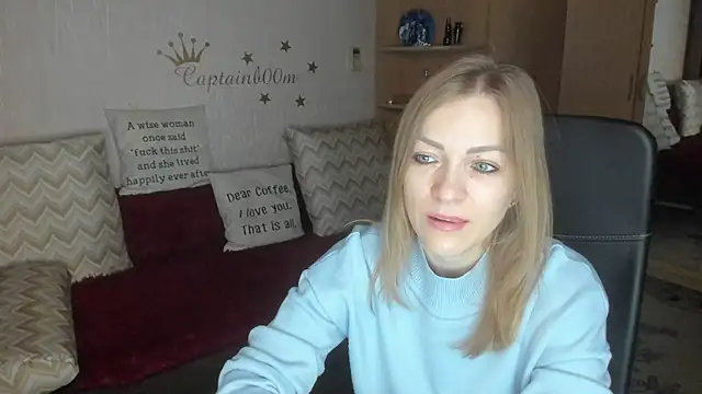 Snapshot of Tiffany_Bates chatting on November 14, 2025, 4:05 am Tiffany Bates online show from November 14, 2025, 4:05 am