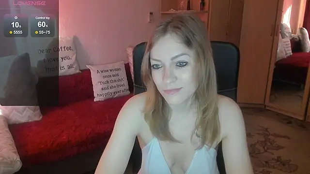 Snapshot of Tiffany_Bates chatting on June 10, 2026, 3:30 am Tiffany Bates online show from June 10, 2026, 3:30 am