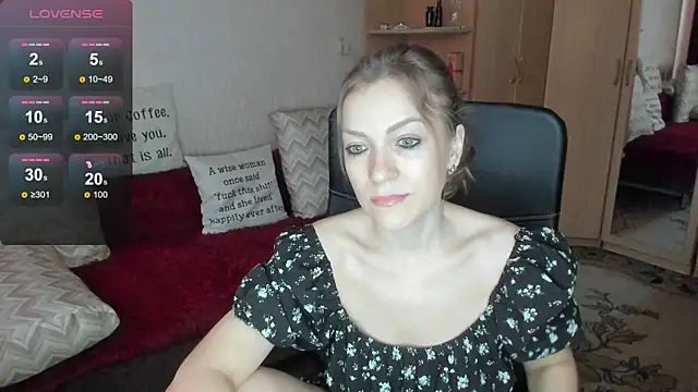 Snapshot of Tiffany_Bates chatting on July 20, 2026, 9:49 am Tiffany Bates online show from July 20, 2026, 9:49 am