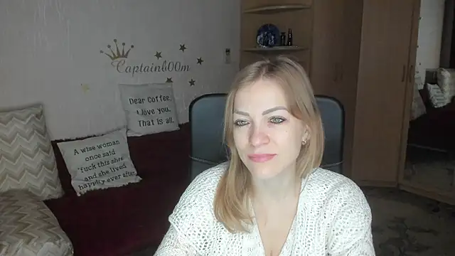 Snapshot of Tiffany_Bates chatting on October 20, 2025, 3:19 am Tiffany Bates online show from October 20, 2025, 3:19 am