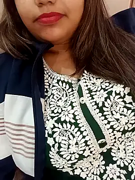 Snapshot of Miss_Rose__ chatting on November 18, 2025, 7:22 am Miss Rose online show from November 18, 2025, 7:22 am