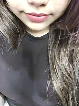 Snapshot of Miss_Rose__ chatting on March 24, 2026, 5:40 am Miss Rose online show from March 24, 2026, 5:40 am