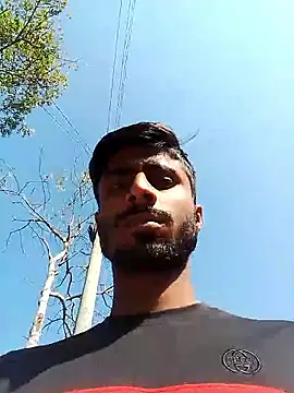 Snapshot of LesserUpset chatting on November 28, 2025, 4:23 am LesserUpset online show from November 28, 2025, 4:23 am