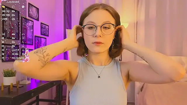 Bubblegum Babe  online show from October 9, 2025, 8:20 pm