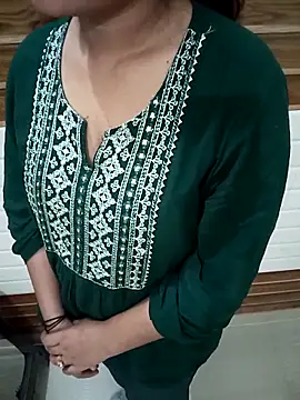 Minakshi 677 online show from December 16, 2025, 8:02 pm