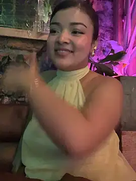 EmmaBlossom online show from February 8, 2026, 3:48 am