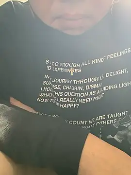 Snapshot of mj-story chatting on November 14, 2025, 11:41 pm mj-story online show from November 14, 2025, 11:41 pm