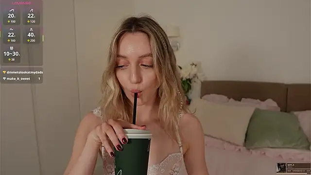 SophieBelll online show from June 6, 2026, 11:26 am