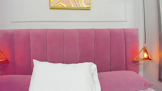 venusgreys1  online show from October 7, 2025, 12:06 pm