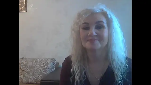 LadySexyBlond online show from May 4, 2026, 4:21 pm