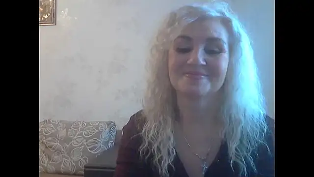 LadySexyBlond online show from May 18, 2026, 1:38 pm