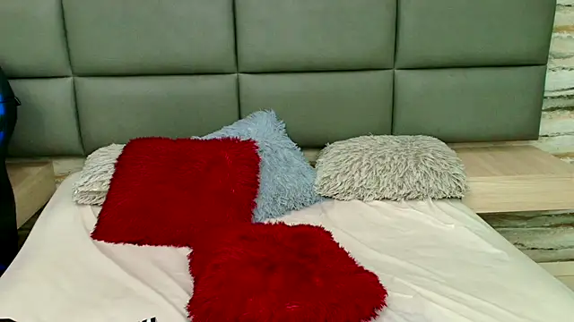 Snapshot of Lovers_21 chatting on November 3, 2025, 11:19 pm Lovers 21 online show from November 3, 2025, 11:19 pm