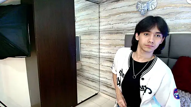 Snapshot of Lovers_21 chatting on November 11, 2025, 3:45 am Lovers 21 online show from November 11, 2025, 3:45 am