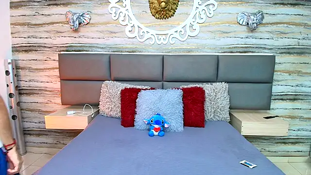 Snapshot of Lovers_21 chatting on October 26, 2025, 10:10 pm Lovers 21 online show from October 26, 2025, 10:10 pm