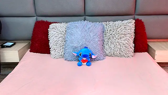 Snapshot of Lovers_21 chatting on October 25, 2025, 1:27 am Lovers 21 online show from October 25, 2025, 1:27 am