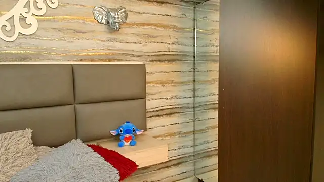 Snapshot of Lovers_21 chatting on October 31, 2025, 2:30 am Lovers 21 online show from October 31, 2025, 2:30 am