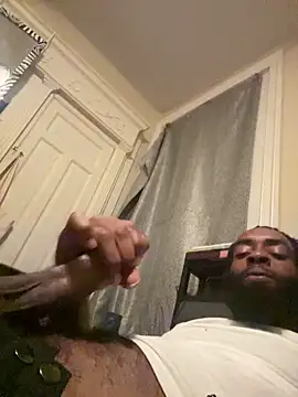 vaultclub online show from November 9, 2025, 3:43 am