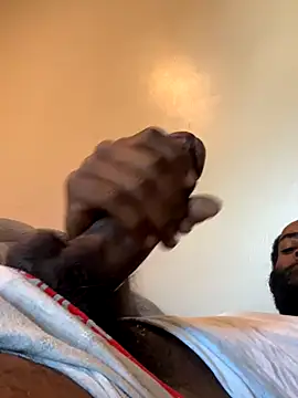 vaultclub online show from October 6, 2025, 1:23 pm