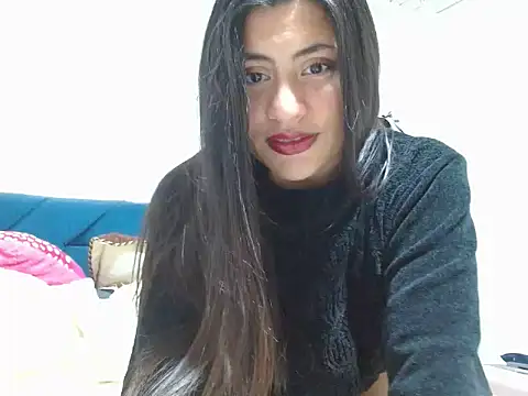 Maira Diaz online show from October 7, 2025, 3:13 pm