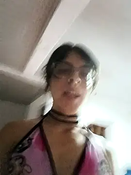SoftieUwU online show from September 26, 2025, 1:01 am