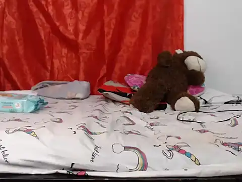 Snapshot of Emily_dirty0201 chatting on October 28, 2025, 8:08 pm Emily dirty0201 online show from October 28, 2025, 8:08 pm