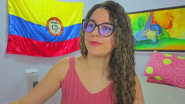 Snapshot of katiaa_lovv chatting on June 29, 2026, 12:05 pm katiaa lovv online show from June 29, 2026, 12:05 pm