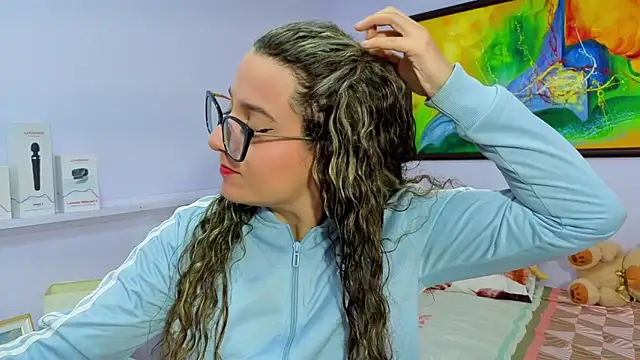 katiaa lovv online show from February 25, 2026, 12:16 pm