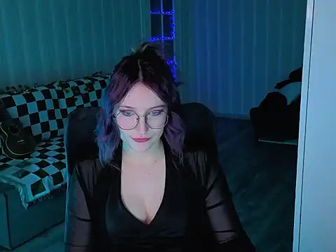 violet-siren-x online show from May 10, 2026, 2:19 pm