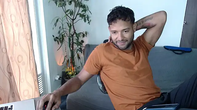 Orlando horny online show from October 4, 2025, 2:40 pm