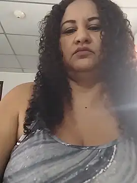 Snapshot of MEYBELLATINA chatting on October 9, 2025, 8:53 pm MEYBELLATINA online show from October 9, 2025, 8:53 pm