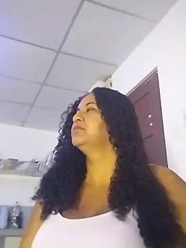 Snapshot of MEYBELLATINA chatting on March 2, 2026, 8:38 pm MEYBELLATINA online show from March 2, 2026, 8:38 pm