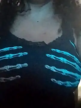 Snapshot of MEYBELLATINA chatting on October 31, 2025, 11:11 pm MEYBELLATINA online show from October 31, 2025, 11:11 pm