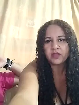 Snapshot of MEYBELLATINA chatting on October 29, 2025, 8:41 pm MEYBELLATINA online show from October 29, 2025, 8:41 pm