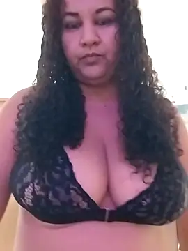 Snapshot of MEYBELLATINA chatting on November 22, 2025, 11:03 pm MEYBELLATINA online show from November 22, 2025, 11:03 pm