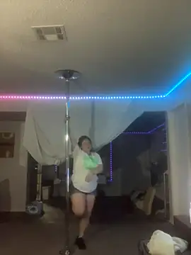 Snapshot of BuzzBunni69 chatting on October 13, 2025, 1:40 am BuzzBunni69 online show from October 13, 2025, 1:40 am