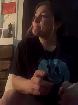 Snapshot of BuzzBunni69 chatting on October 10, 2025, 5:19 am BuzzBunni69 online show from October 10, 2025, 5:19 am