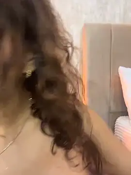 Snapshot of Mia_Valmont chatting on November 12, 2025, 1:04 pm Mia Valmont online show from November 12, 2025, 1:04 pm