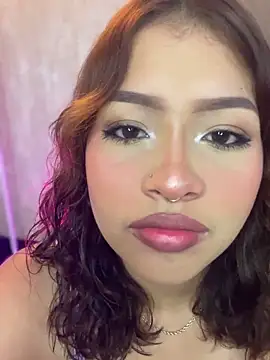 Snapshot of Mia_Valmont chatting on December 4, 2025, 1:43 pm Mia Valmont online show from December 4, 2025, 1:43 pm