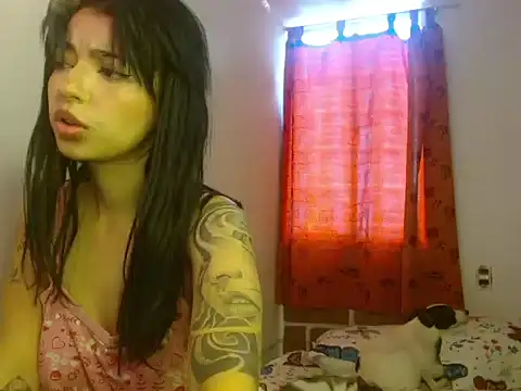 kiyusweetcrazy online show from October 14, 2025, 3:56 pm