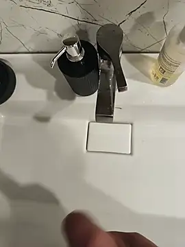 Snapshot of TOPRAAAAAAK chatting on May 29, 2026, 8:37 pm TOPRAAAAAAK online show from May 29, 2026, 8:37 pm