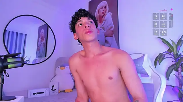 Snapshot of lion_stone chatting on December 20, 2025, 4:26 am lion stone online show from December 20, 2025, 4:26 am