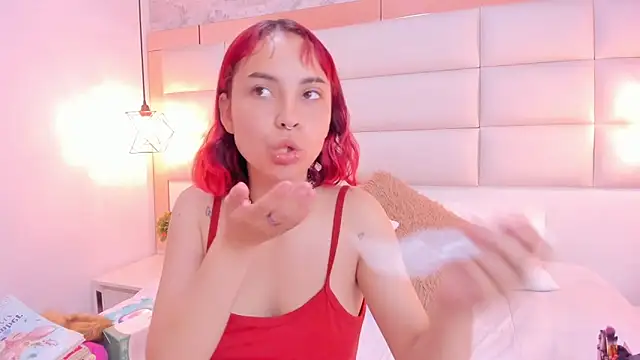 Snapshot of Megane_whitte chatting on November 21, 2025, 8:30 pm Megane whitte online show from November 21, 2025, 8:30 pm