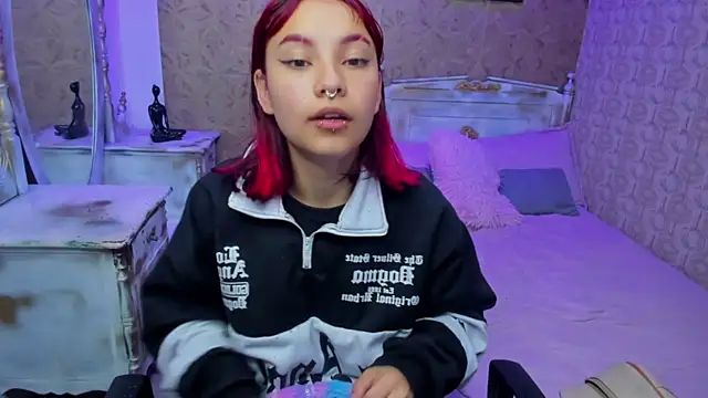 Megane whitte online show from January 19, 2026, 3:54 am