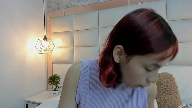 Snapshot of Megane_whitte chatting on November 20, 2025, 9:47 pm Megane whitte online show from November 20, 2025, 9:47 pm