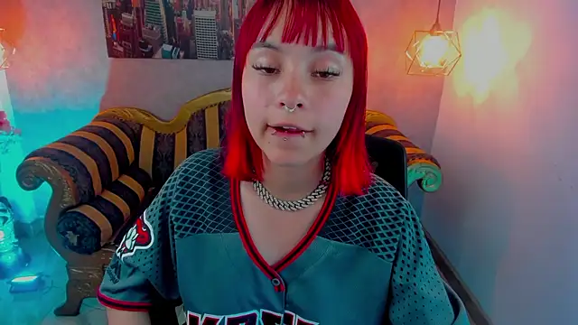 Snapshot of Megane_whitte chatting on December 18, 2025, 3:00 am Megane whitte online show from December 18, 2025, 3:00 am